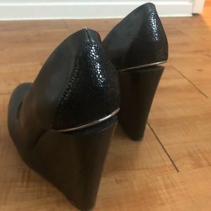 Badgley Mishka black platform wedges